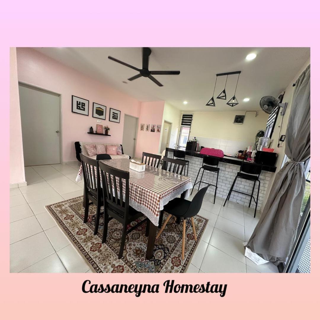 Cassaneyna Homestay Kuantan Exterior photo