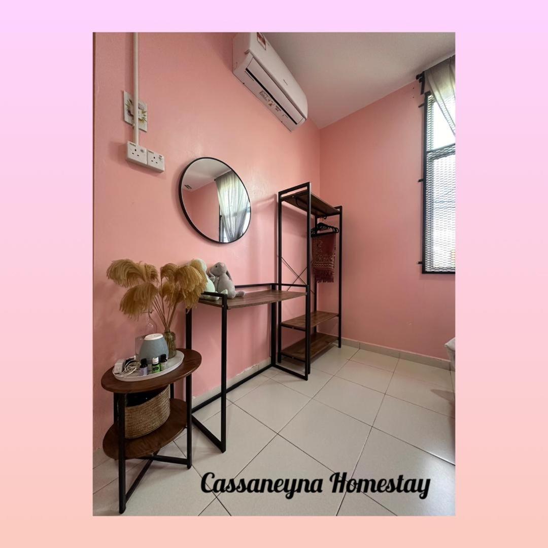 Cassaneyna Homestay Kuantan Exterior photo