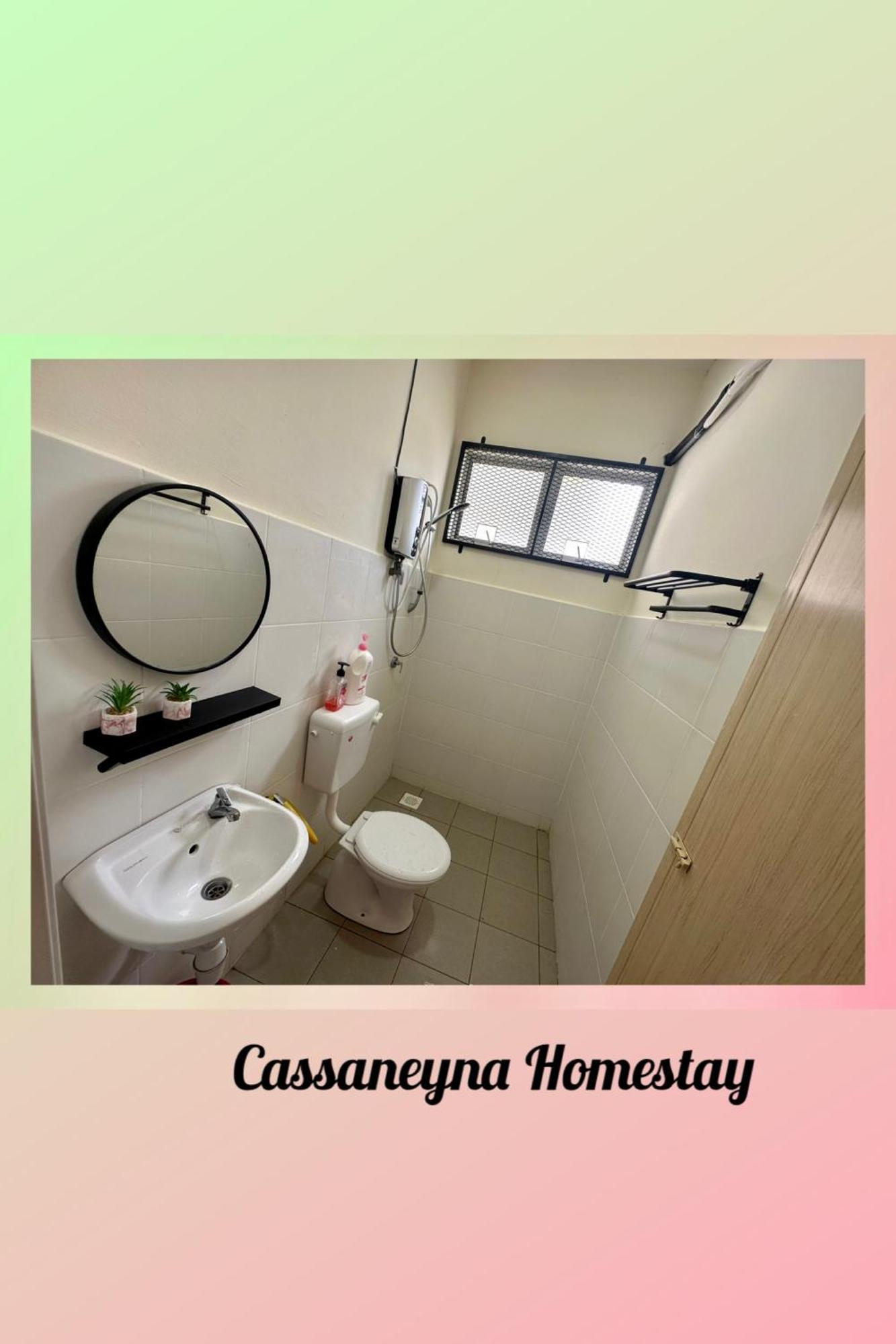 Cassaneyna Homestay Kuantan Exterior photo