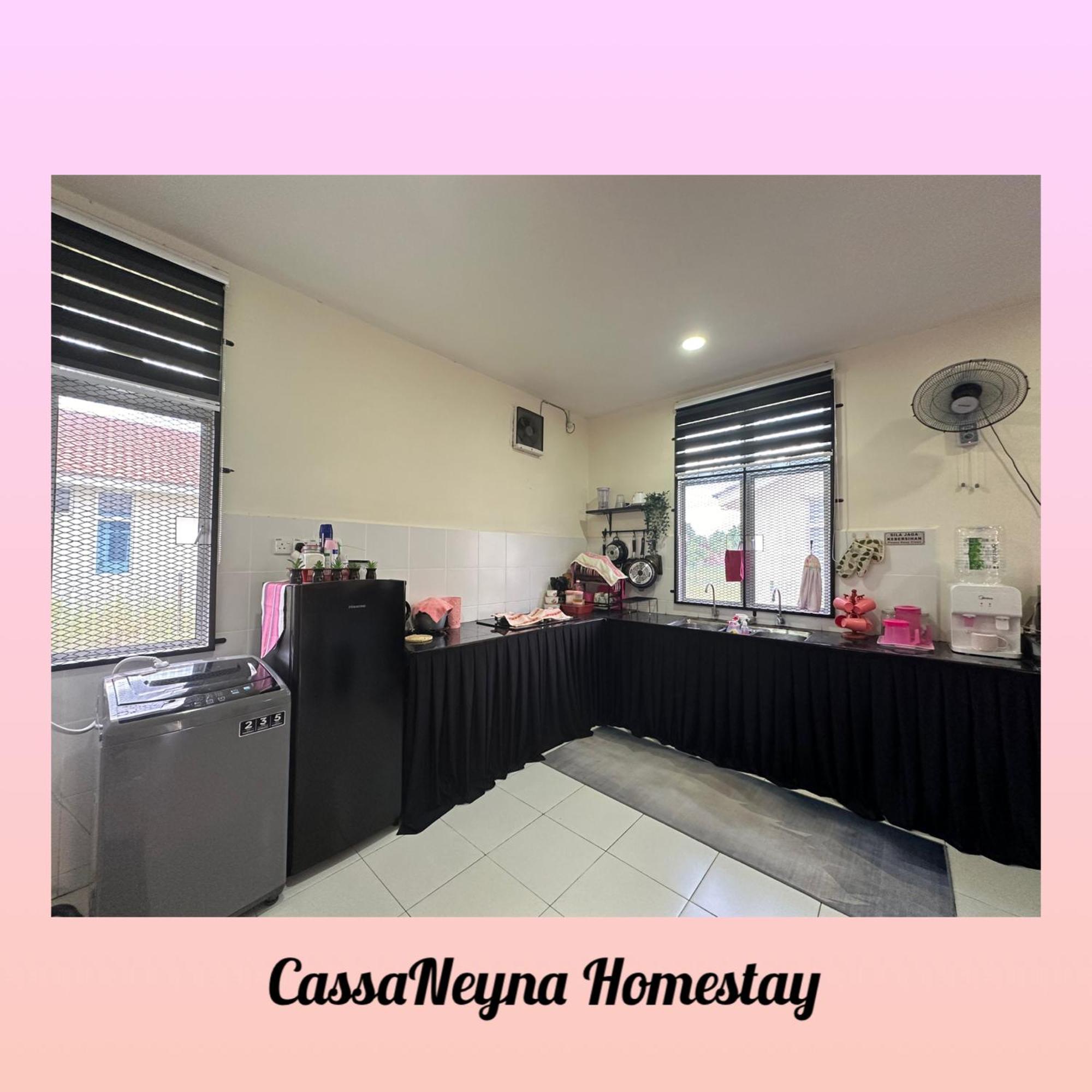 Cassaneyna Homestay Kuantan Exterior photo